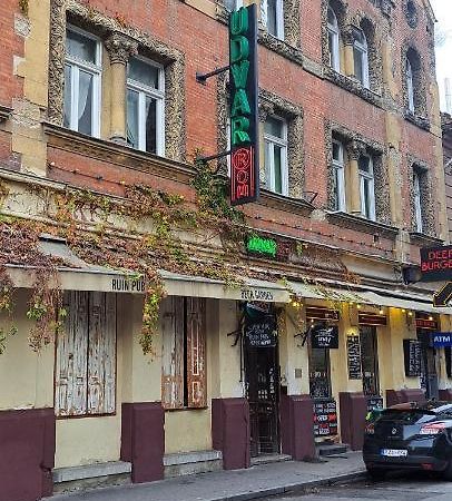 6-Pack Apartment In The Party District Budapešť Exteriér fotografie